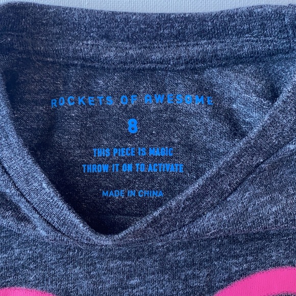 ⭐️🚀 Rockets of Awesome Rainbow heart tee - Picture 2 of 4